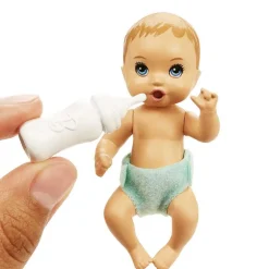 Barbie Skipper Niñera con Bebé Incluye 4 Accesorios
