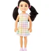 Barbie Club Chelsea Muñeca de playa, Con Vestido de Cuadros