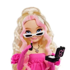 Barbie Malibú con 9 accesorios