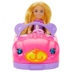 Barbie Muñeca Chelsea con Set de Juegos Auto de Osito