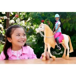Barbie set de Juego Caballo con Pelo para Peinar y 11 Accesorios