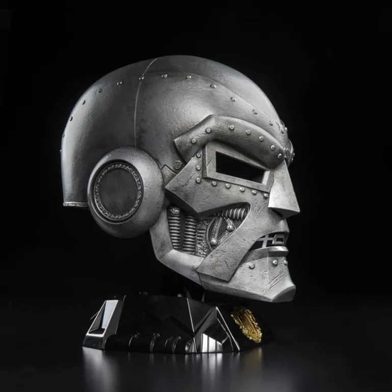 Hasbro Marvel Legends Máscara Doctor Doom