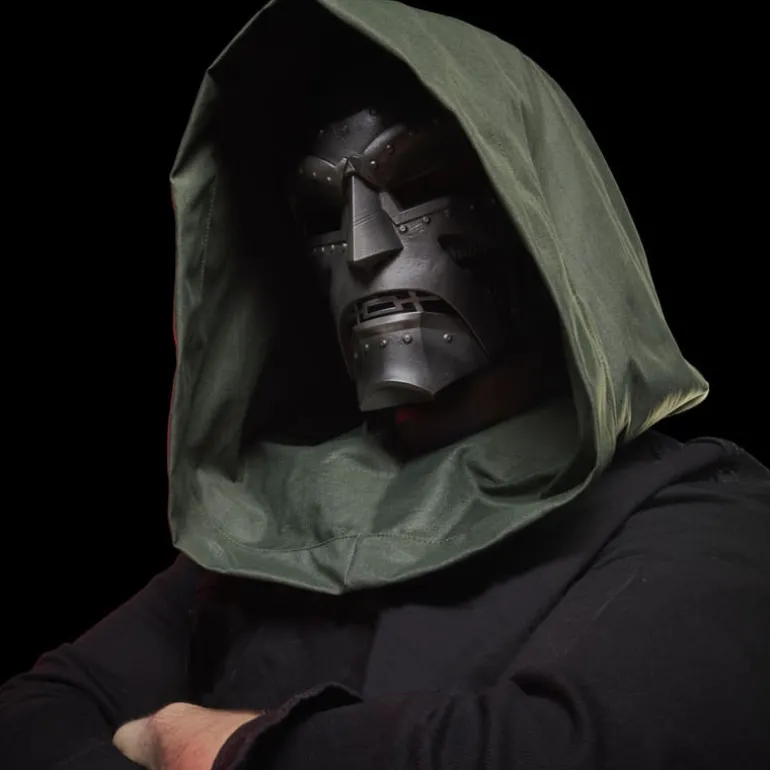 Hasbro Marvel Legends Máscara Doctor Doom