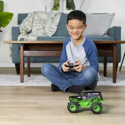 Monster Jam 1:24 Radio Control Grave Digger